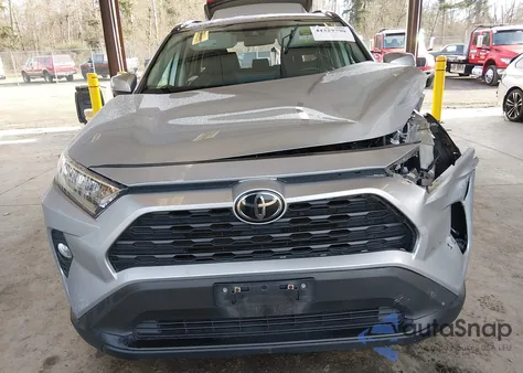 2021 Toyota Rav4 Xle/Xle Premium из США, поврежденный, VIN 2T3P1RFV1MWR17911